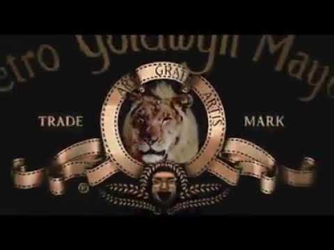 Jean Claude Van Damme en Doble Impacto en español latino parte 1