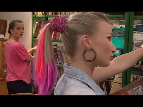 Zachowanie praktykantki zszokowało szkolną bibliotekarkę [Szkoła odc. 595]
