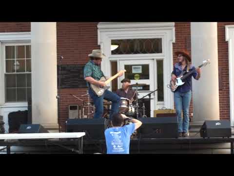 Sunday Valley at Thursday Night Live (6/23/2011)