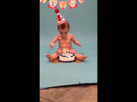 Giancarlo's cake smash 8/26/14