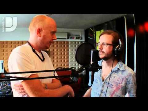 DJsounds Show 11 - Radio Slave, part 1 (interview)