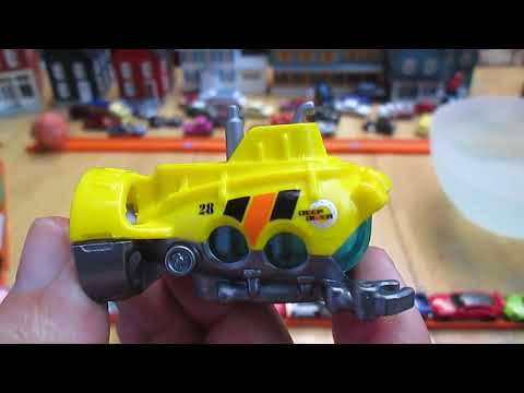 Yellow Deep Diver 2013 Matchbox Toy Unboxing and Review Water Vehicle Boat Submarine MBX Explorers
