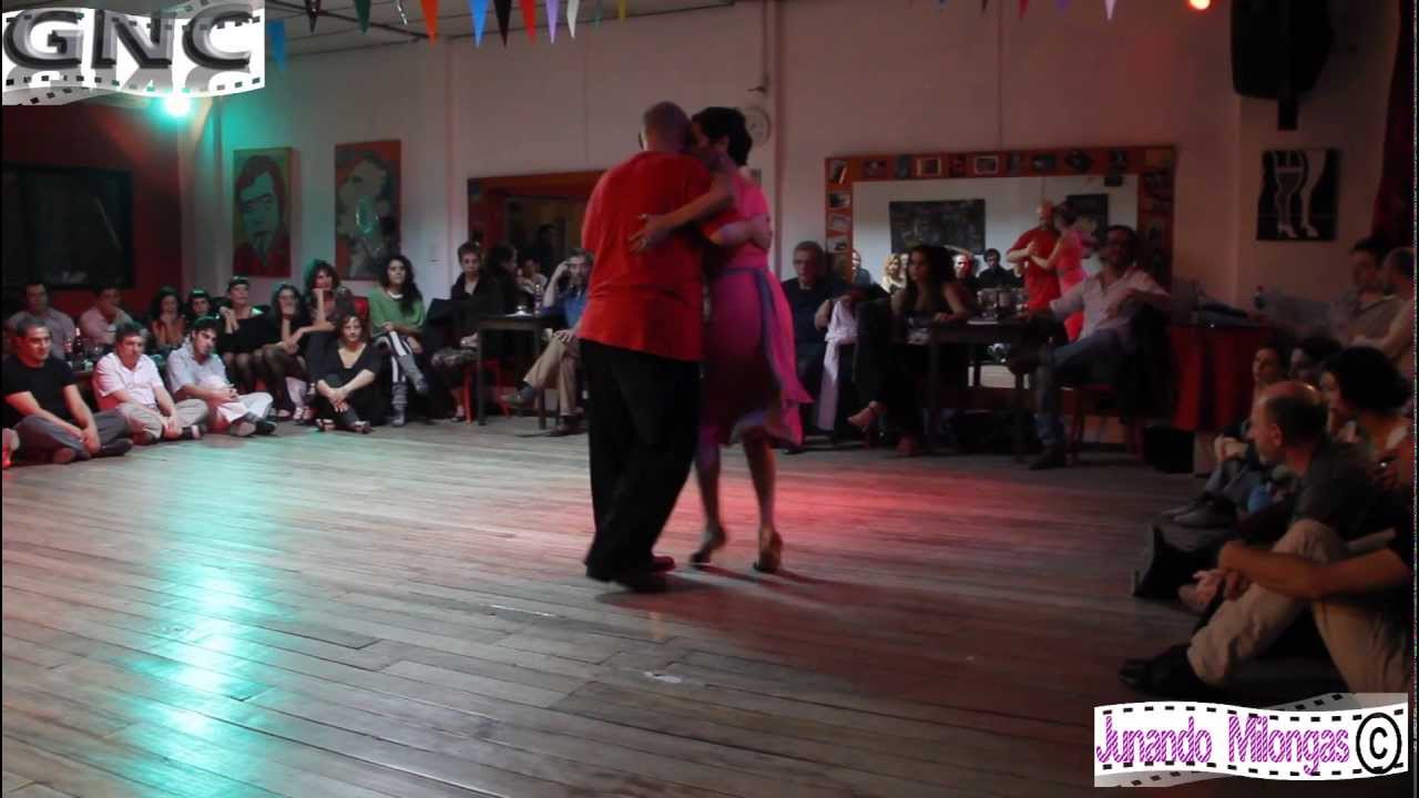 Gabriel Di Prinzio y Hebe Martinez en GNC