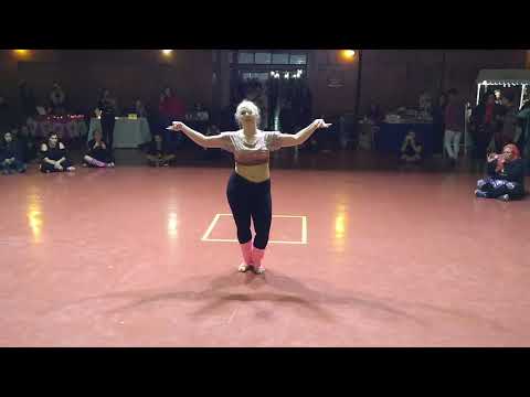 Diva Darina Pop Song in Chile