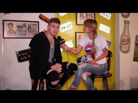 Jhogy Style en Vis a vis  (Resumen)