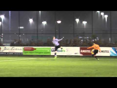4 mrt 2014 VV De Meern B1 - Hercules B1 vr 10-2 Doelpunt Chaouki, assist Melvin (4-1)
