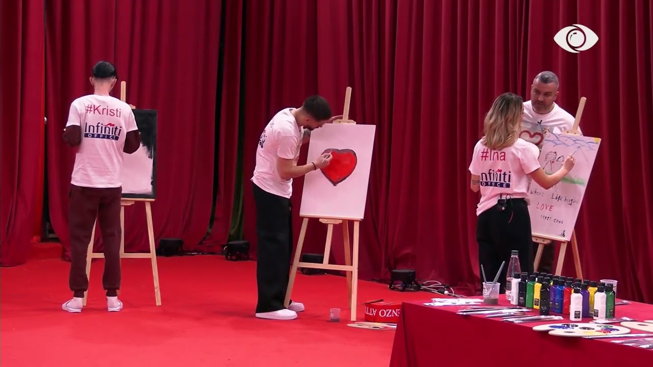 Më është dukur më bukur kur ja ke marrë filanes…/ Rogerti shkon pranë Inës teksa ajo pikturon