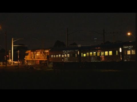 AM8 "The Overland" Australian Interstate Passenger Train At Newport (3/8/2009) - PoathTV Railways