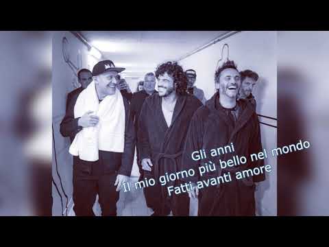 Max Pezzali Nek Renga: Gli anni, Il mio giorno più bello nel mondo, Fatti avanti amore (Medley)