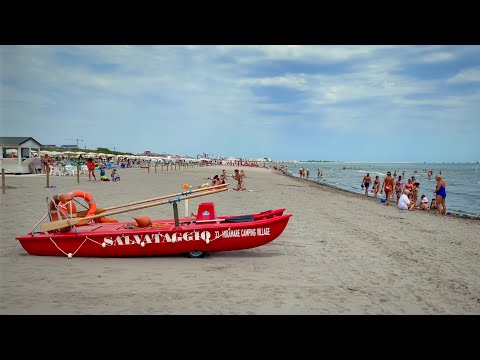 Beach Walk in Chioggia Sottomarina, Italy | 4K HDR Dolby Vision | Ocean Wave Sounds