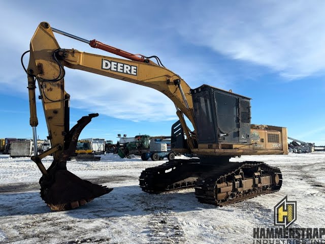 2003 JOHN DEERE 2554 Roadbuilder Excavator Track Hoe in Heavy Equipment in Edmonton