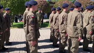 Wideo: Pokaz musztry uczni�w klasy o profilu wojskowym w Zespole Szk� nr 2 w Lubinie