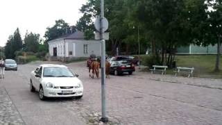 preview picture of video 'Horse riders in Lappeenranta Linnoitus'