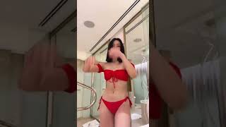 bikini TikTok be like...