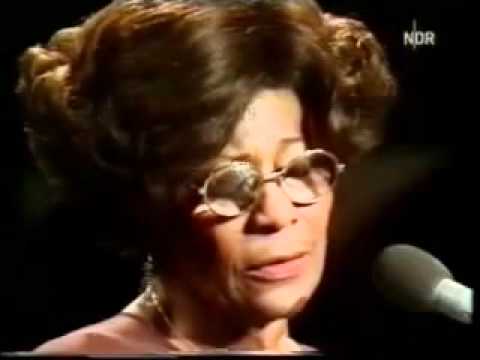 Ella Fitzgerald sings Stormy Weather with Joe Pass Hannover 1975.mp4