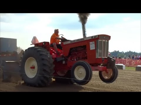 Allis-Chalmers Run Of The Orange 2013 Tractors Pulling to the Max.