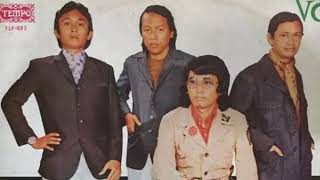Download lagu Favorite's Group - Mawar Berduri mp3