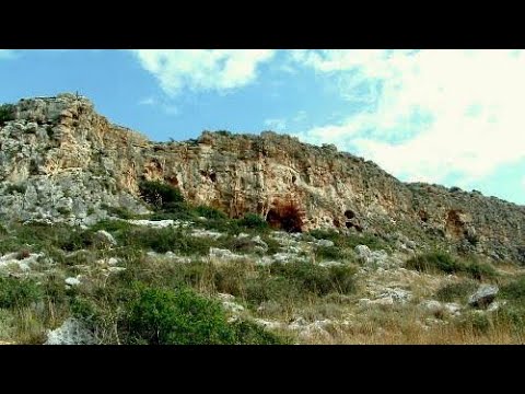El Monte Carmelo y la Cueva del Profeta Elías . Lugar de Origen de los Carmelitas