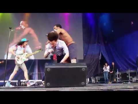 ESCKAZ in Copenhagen: Twin Twin (France) - No Fun (at Eurovillage)