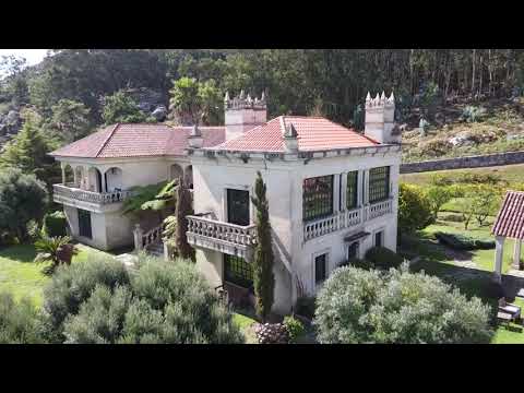 Exceptional mansion for sale near the beautiful coastal town of Baiona, Galicia.