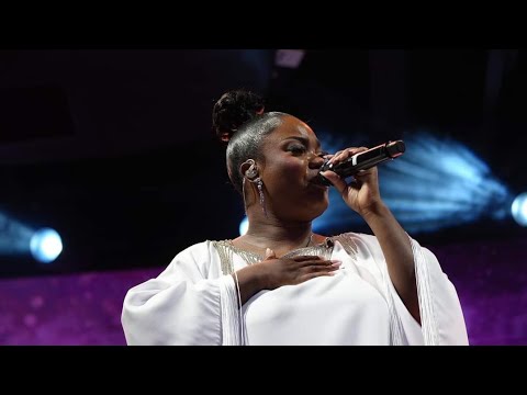 DEBORAH LUKALU  - TU AS LES PAROLES DE LA VIE / TU M'AIMES ENCORE [ LIVE WASHINGTON]