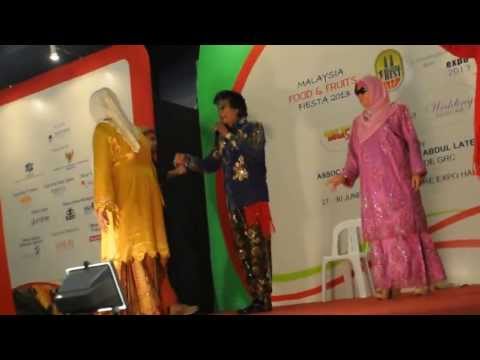 Hutang by Dato M Daud Kilau @Sg Expo on 29 Jun 2013.