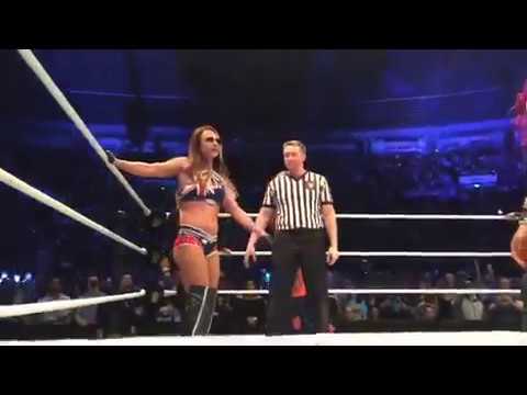 Emma Returns To WWE Live Event In Melbourne