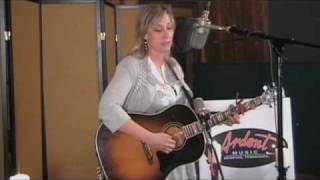 Ardent Presents: Amy Speace - "Haven't Learned A Thing"