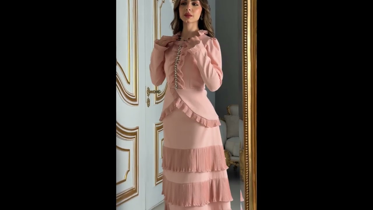 A soft pink set with elegant layers - M