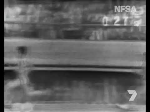 Betty Cuthbert wins the women's 400m Final Tokyo 1964