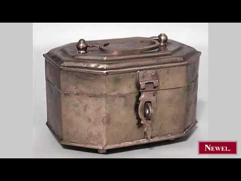 Antique English Victorian style (20th Cent) small brass