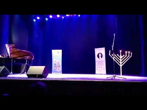 Ne me quitte pas ( Don't leave me ) - Jacques Brel (Cover par Daniella Micheyev)