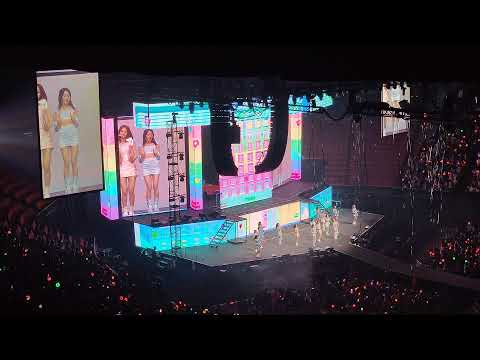 220215 TWICE - Heart Shaker