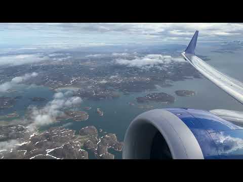 United 737 MAX 8 Takeoff from Nuuk Greenland!