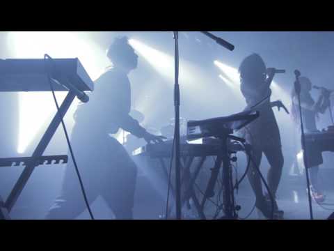 I-WOLF & THE CHAINREACTIONS - HOWLING (LIVE)