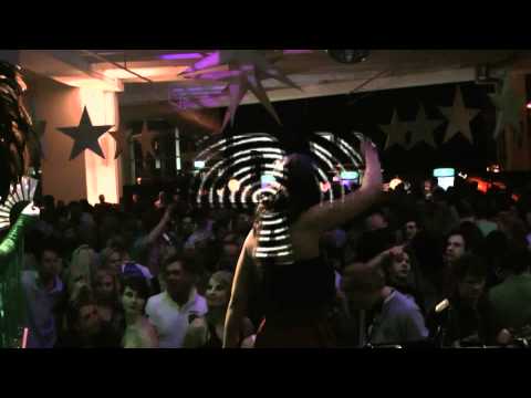 In Bed with Space World Tour at Ostsee Kai Kiel - 06th of november 2010 - Kid Chris & Sua Amoa.mp4