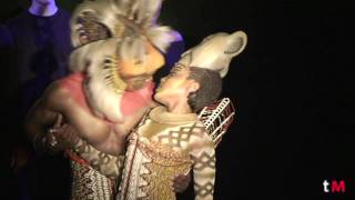 "Es la Noche del Amor" EL REY LEÓN / "Can You Feel The Love Tonight?" THE LION KING