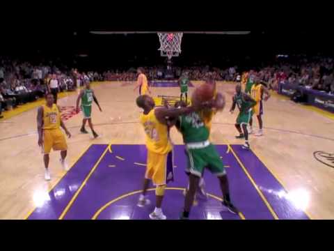 Kendrick Perkins Injury his Knee reaching a rebound with Bynum Lakers vs Celtics Nba The Finals