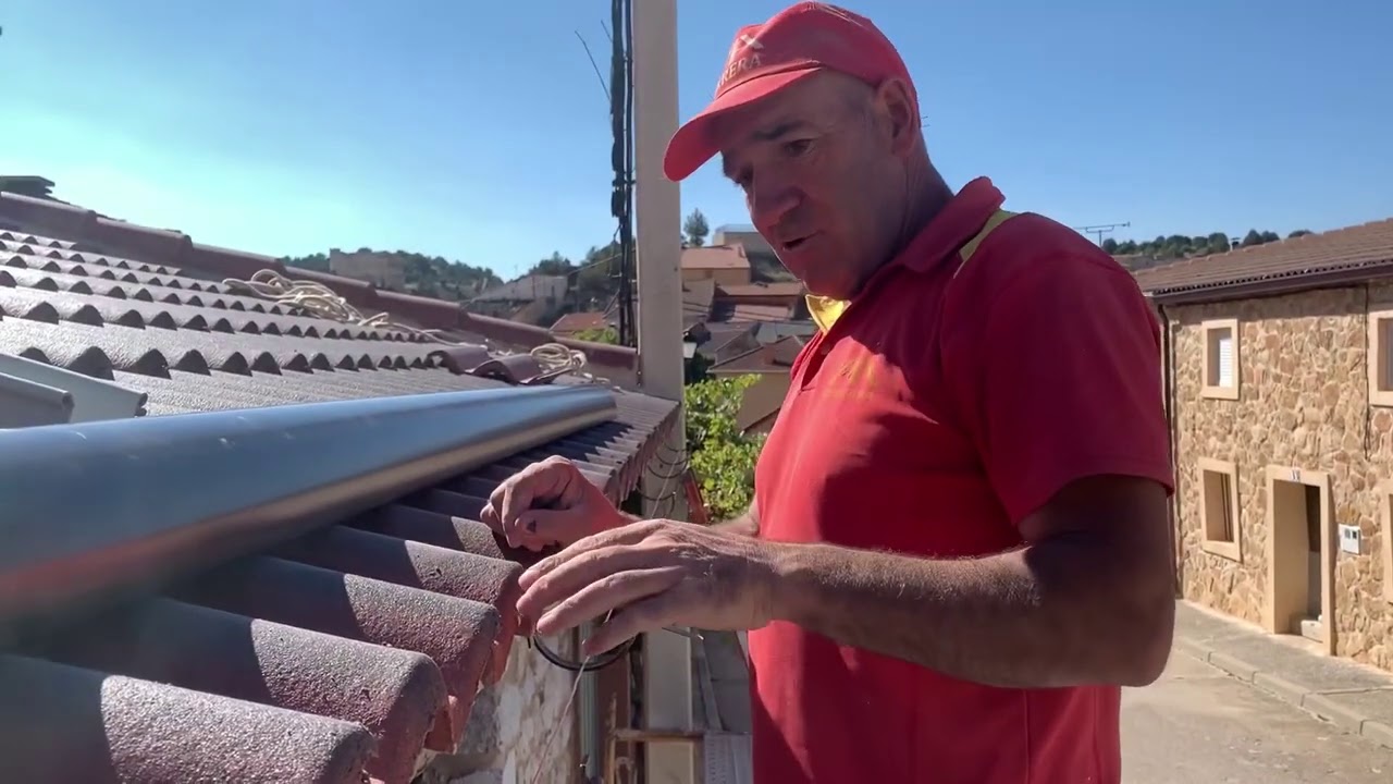 Watch Como poner un canalón de aluminio o pvc de manera muy fácil Now Como poner un canalón de aluminio o pvc de manera muy fácil