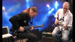 Billy Sheehan gives a very cool improvised performance with Enrico Santacatterina at NAMM 09