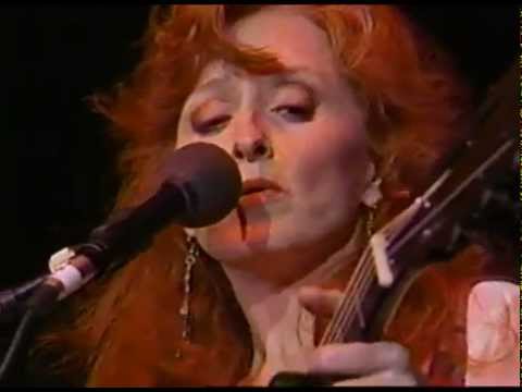 Bonnie Raitt - Mississippi Road - 11/6/1993 - Shoreline Amphitheatre (Official)