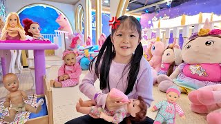 Download lagu Play with Baby Dolls, Ball Pools and Girls Toys in the Playground mp3 Download lagu Play with Baby Dolls, Ball Pools and Girls Toys in the Playground mp3