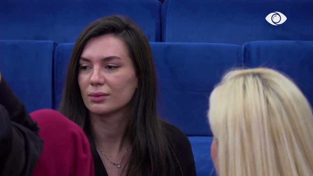 “A e sheh Rozanën lojtare të fortë?”/ Tiri pyet Gertën, ja si përgjigjet banorja