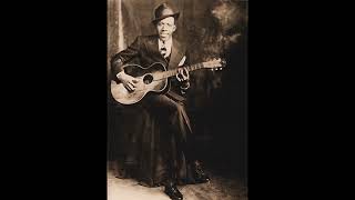 Robert Johnson  -  Kind Hearted Woman Blues (Alternate Version)
