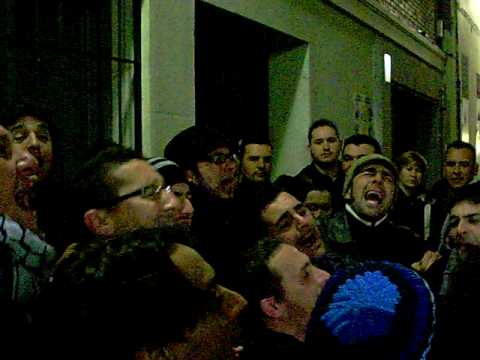 "Los santos" celebrando el primer premio