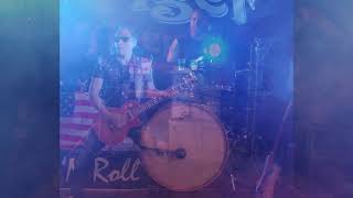 TIGER Plays Hurriganes - Just for you