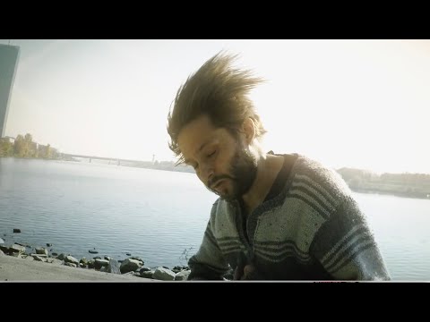 Neuschnee - Des Kaisers neue Kleider (official)