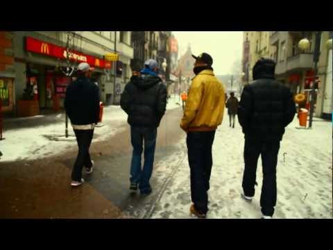 Voskovy - 11. Jak to jest (ft. Te-Tris, Ras, DJ Flip)