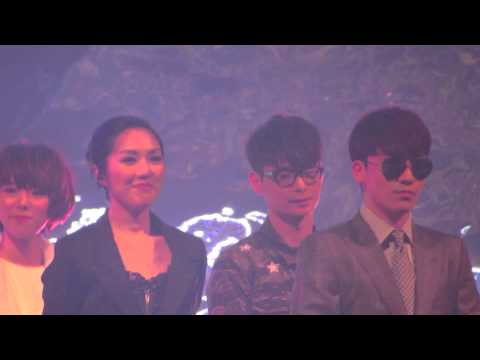 【BigbangTime】[hd]140328 Seungri (BIGBANG) - HKAMF opening weaving to VIP & taking off sunglasses