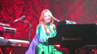 Tori Amos Brussels April 5th 2023 - American Pie + Smells like teen spirit